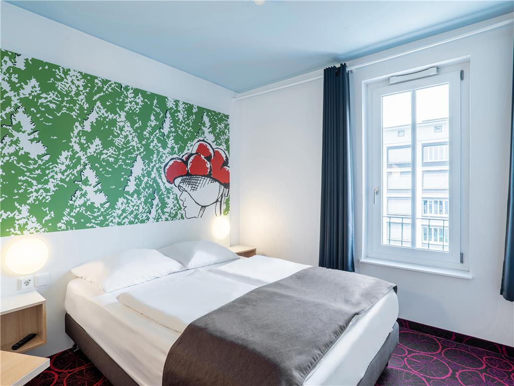 Guest room