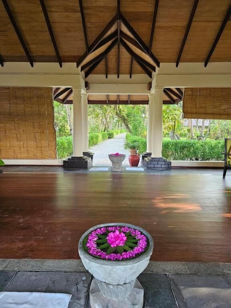 Spa reception