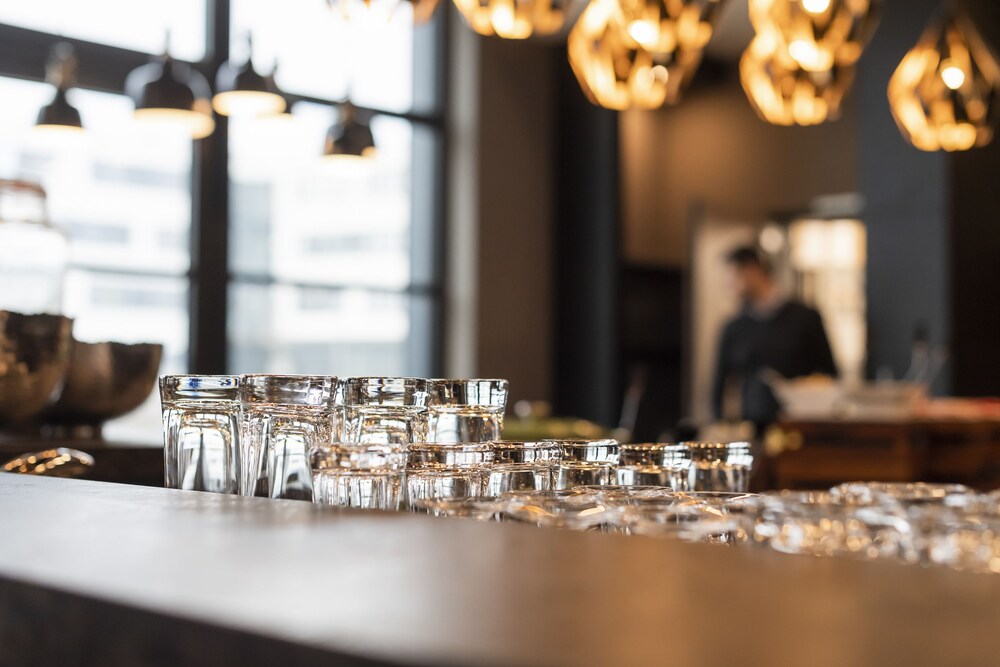 Hotel Bar