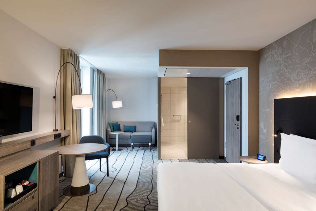Guest room