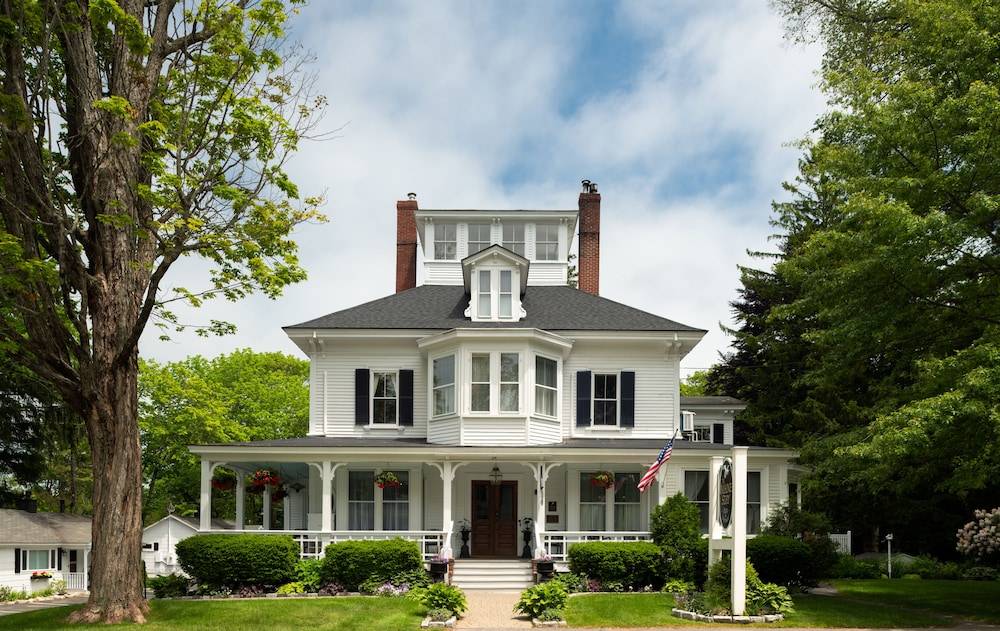 Maine Stay Inn & Cottages - featured photo