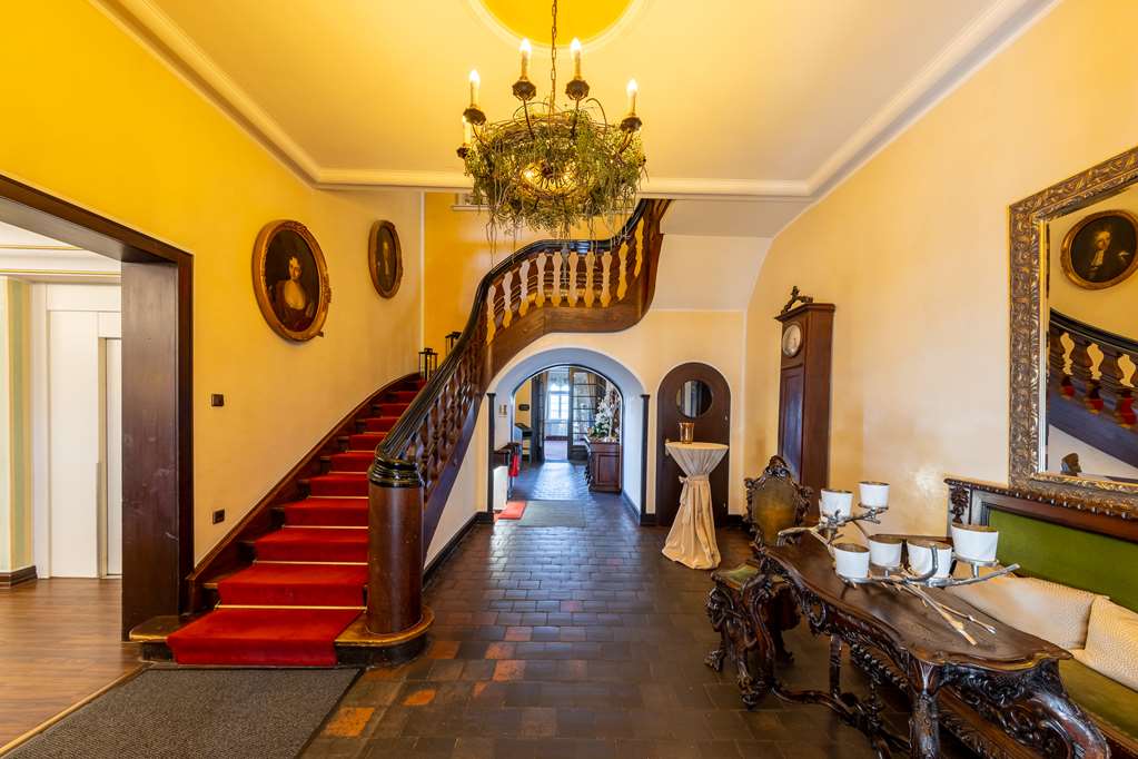 Corridor_TOP Hotel Jagdschloss Niederwald Ruedesheim