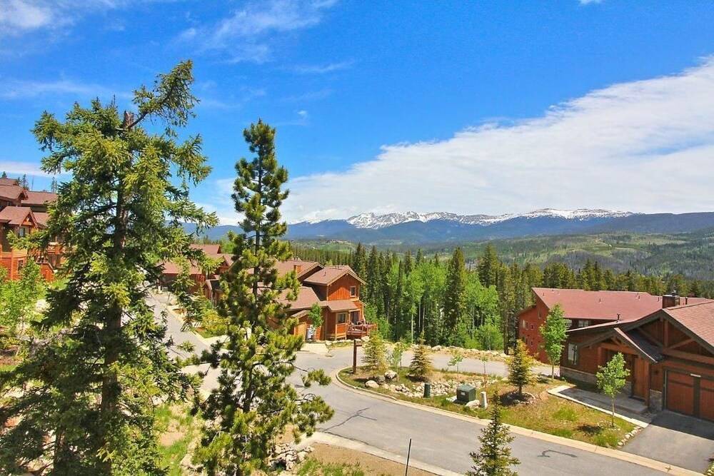 Bear Crossing Townhomes - featured photo