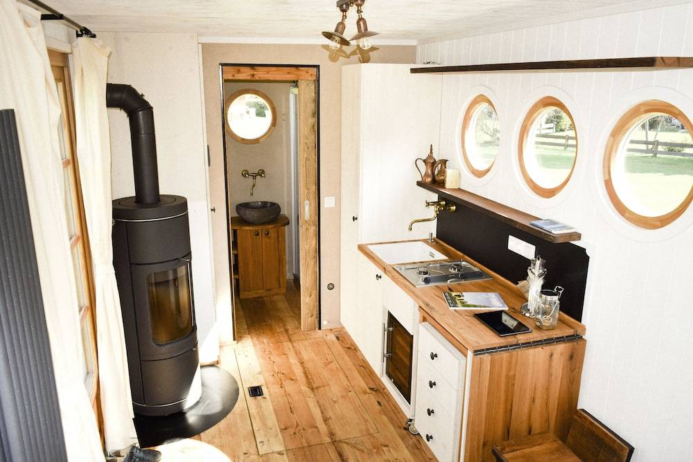 Private kitchenette