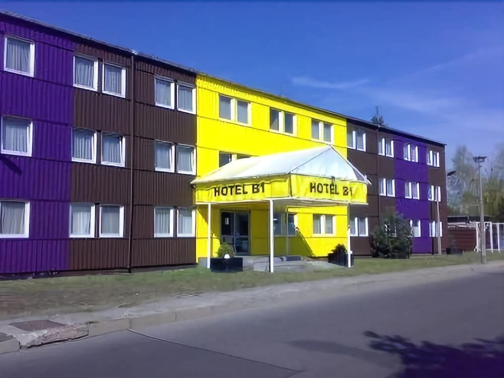 Hotel B1