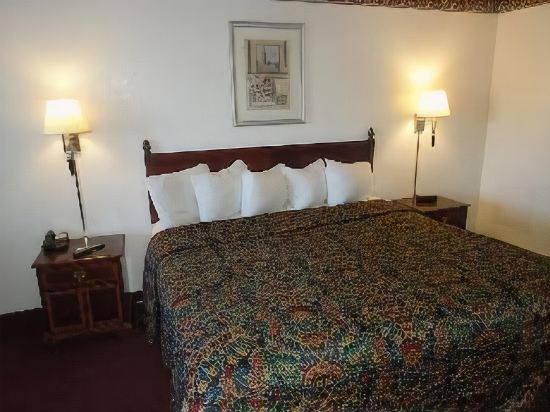 Days Inn Riverton - photo 4