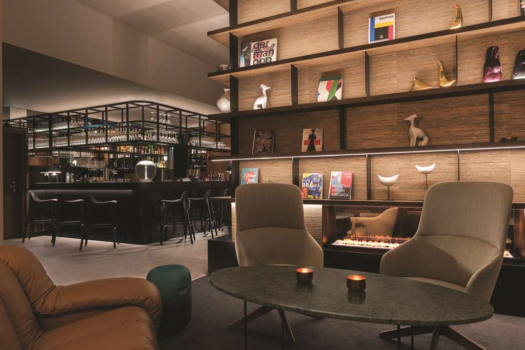 adina apartment hotel frankfurt alto bar
