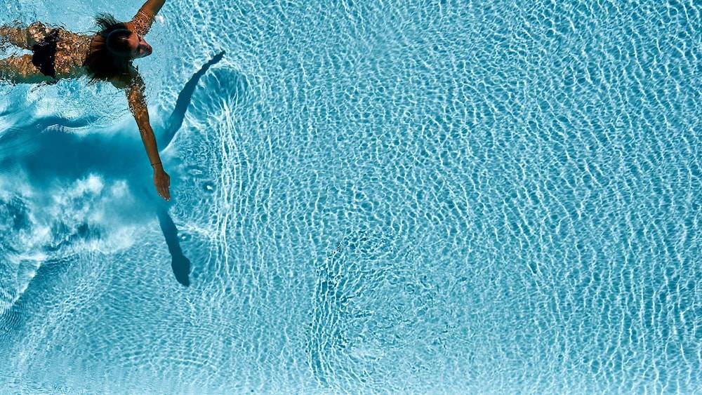 Exercise/lap pool