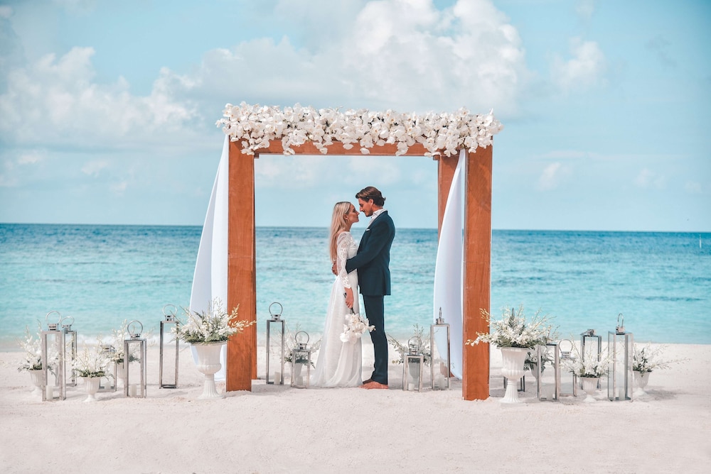 Indoor wedding