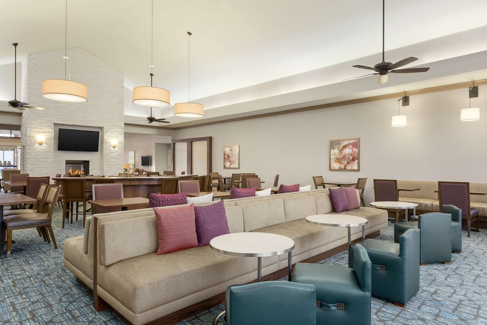 Homewood Suites by Hilton Fargo - photo 2