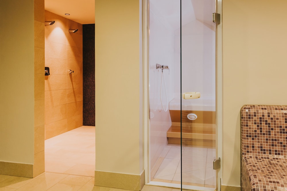 Steam room