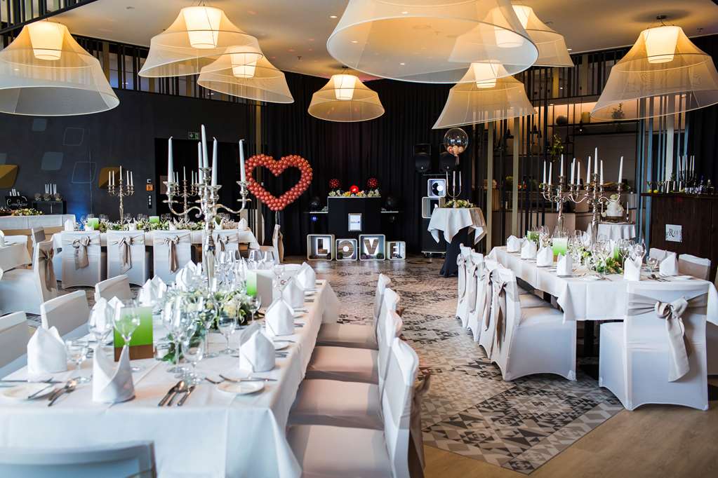 Wedding location - restaurant