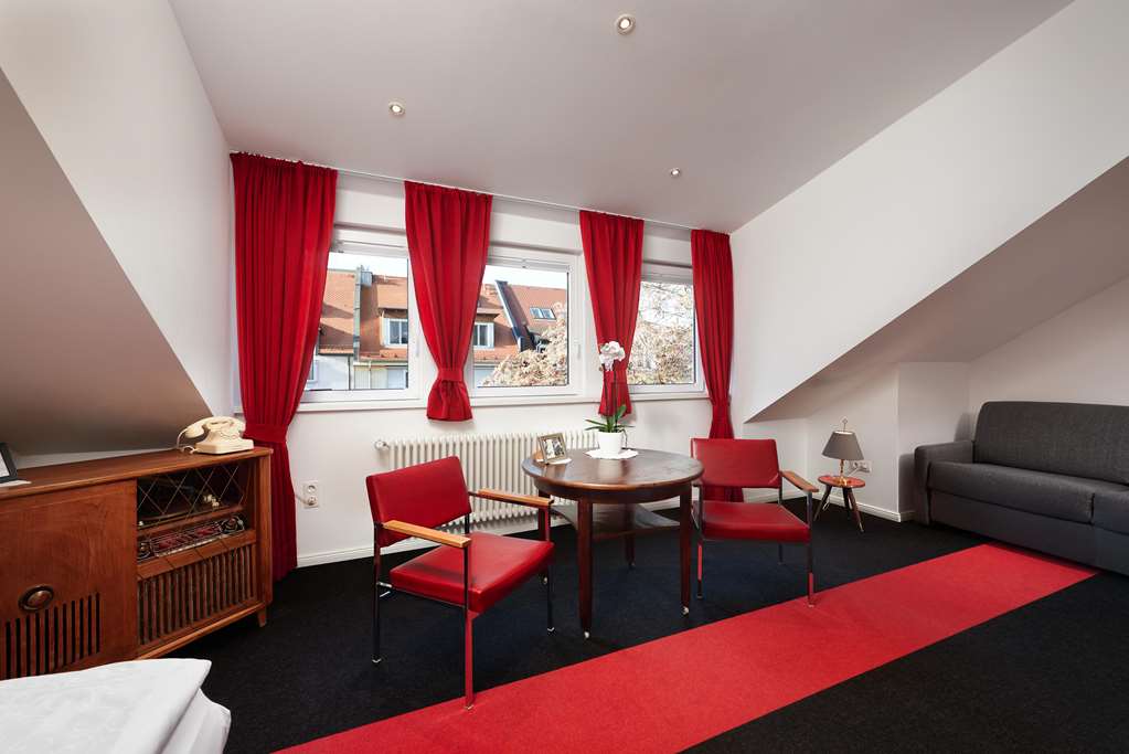 Guest room