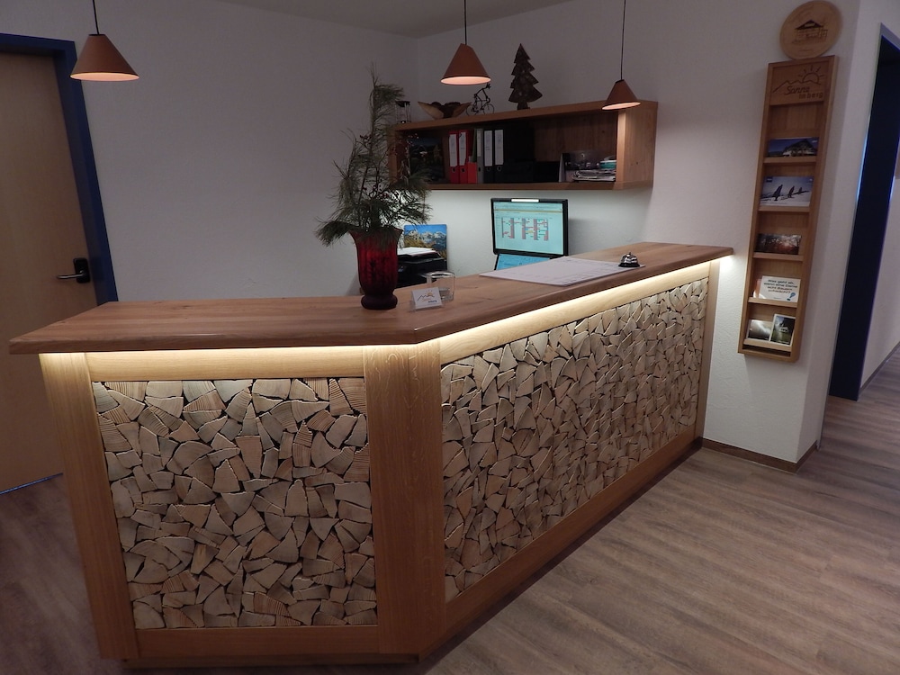 Check-in/check-out kiosk
