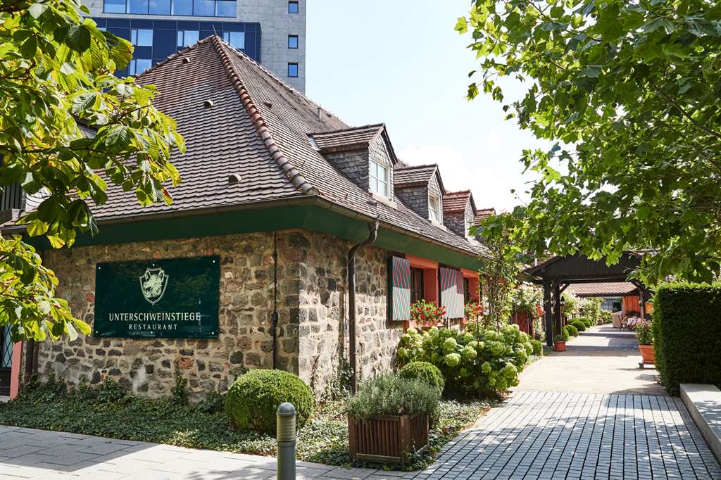 Steigenberger Airport Hotel, Frankfurt, Germany - Restaurant Unterschweinstiege