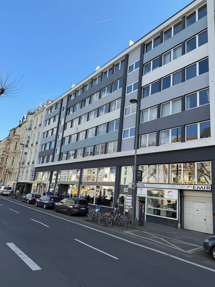 Hotel Garni Emir