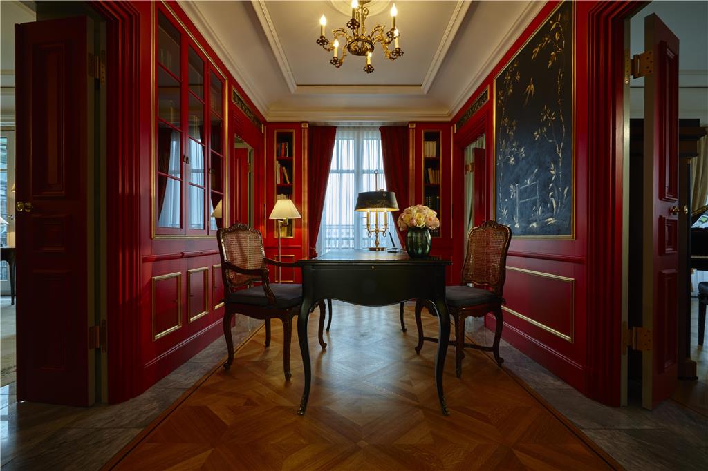 Royal Suite