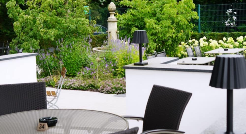 Sundeck