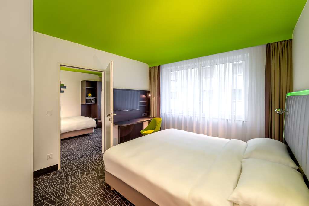 Connected Rooms
