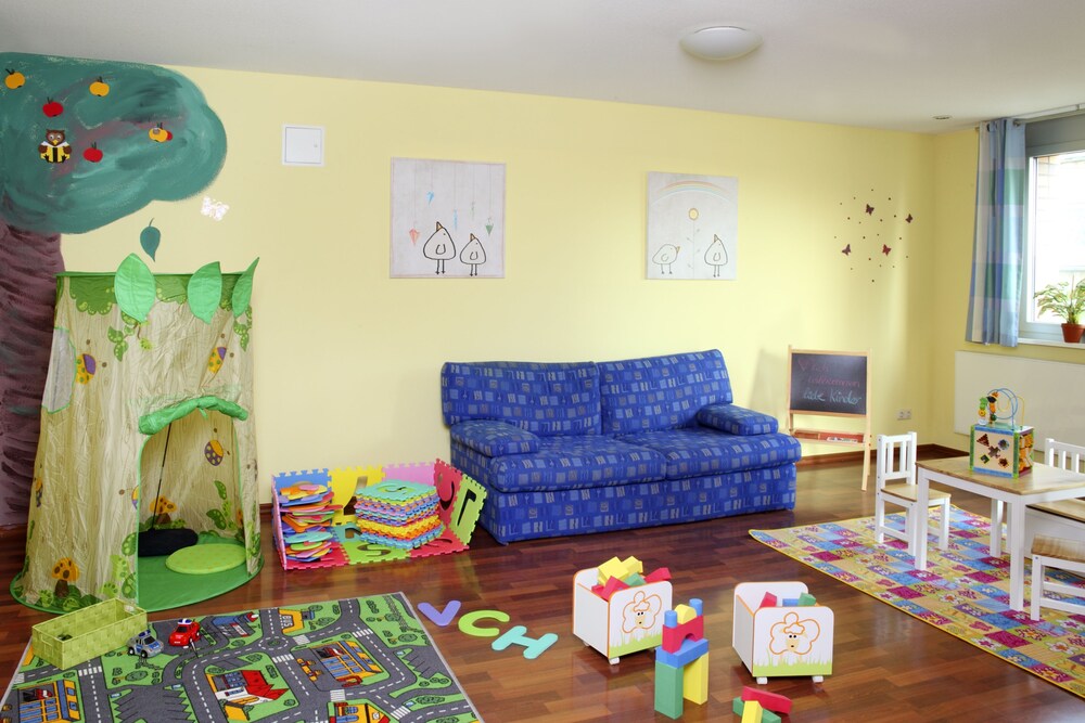 Childrens Play Area - Indoor