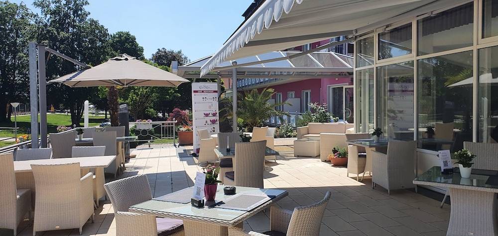 Sundeck