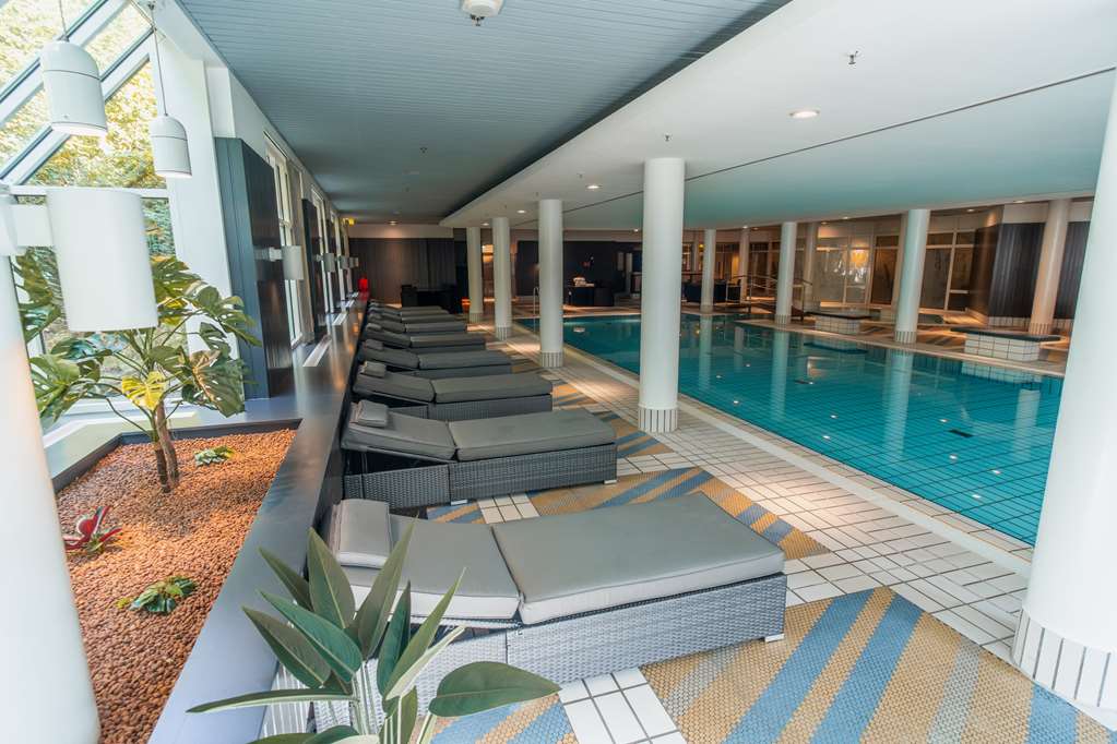 Loungers Pool Indoor