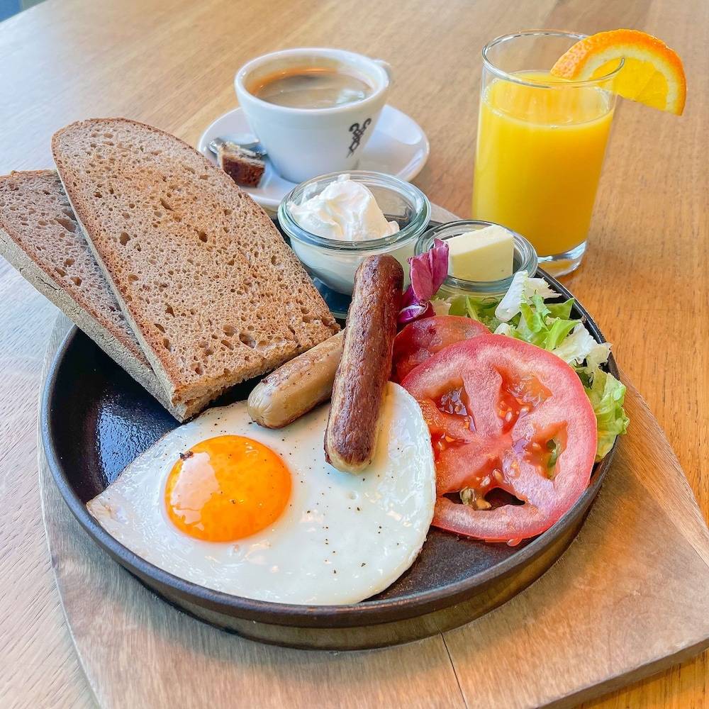 Breakfast meal