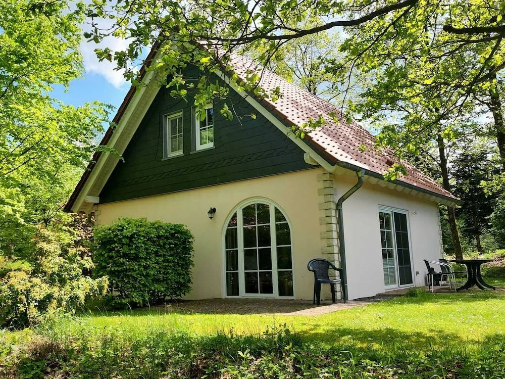 Tidy House With Sauna and Steam Bath in a Forest
