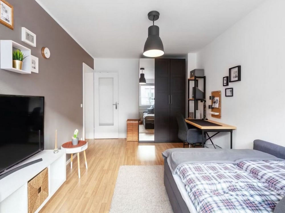 Modern Apartment With 2 Living Rooms