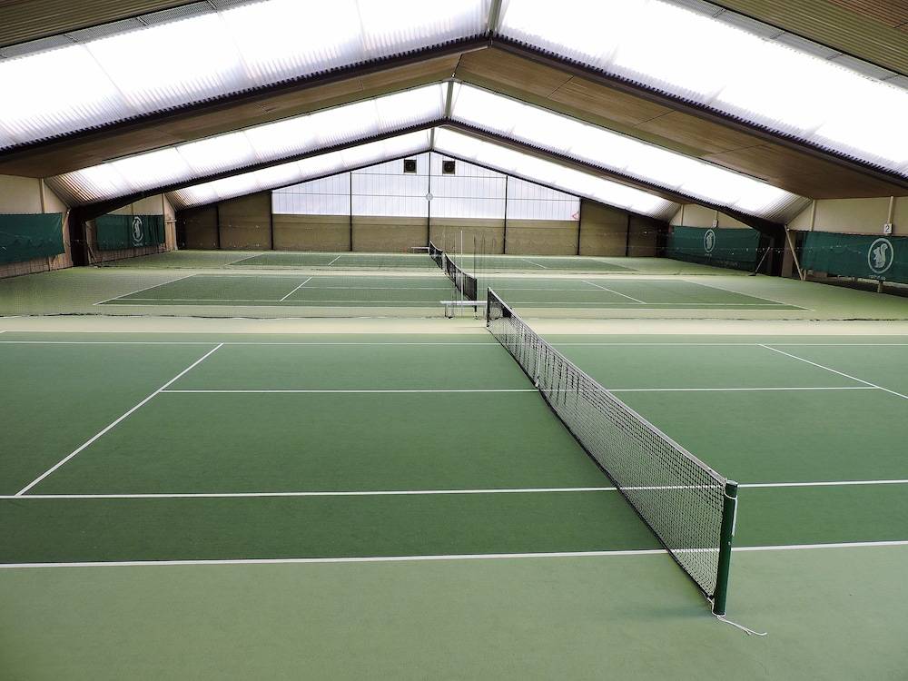 Tennis court