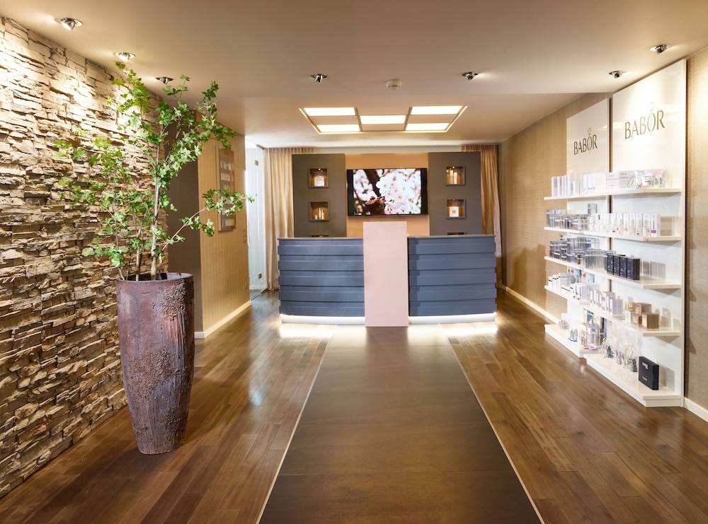 Spa reception