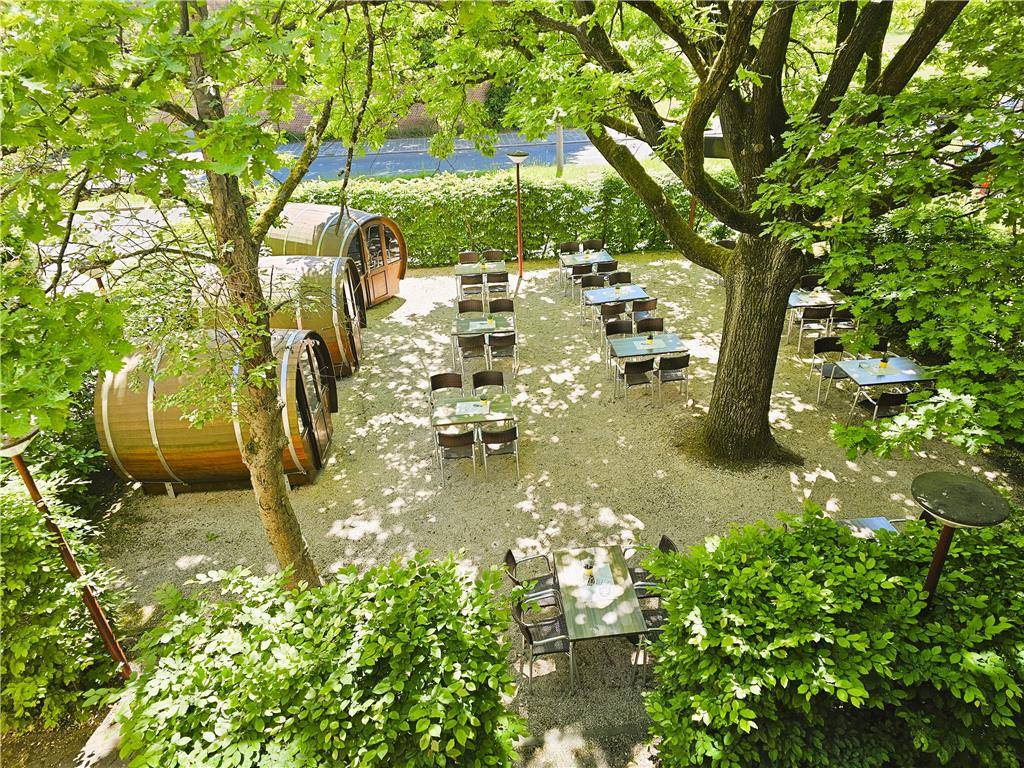 Beer garden