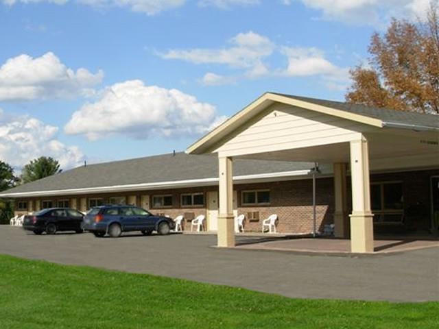Red Carpet Inn On the Lake - photo 4