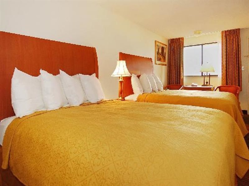 Quality Inn & Suites Bakersfield - photo 3