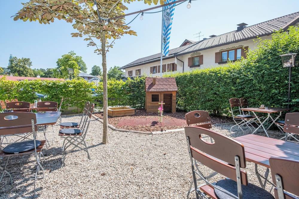 Children's play area - outdoor