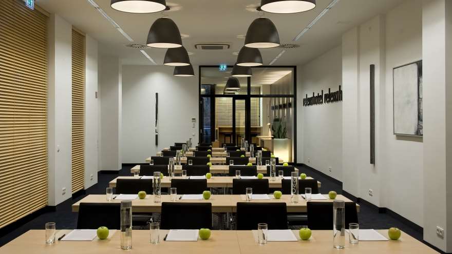 event room Berlin Mitte in classroom style