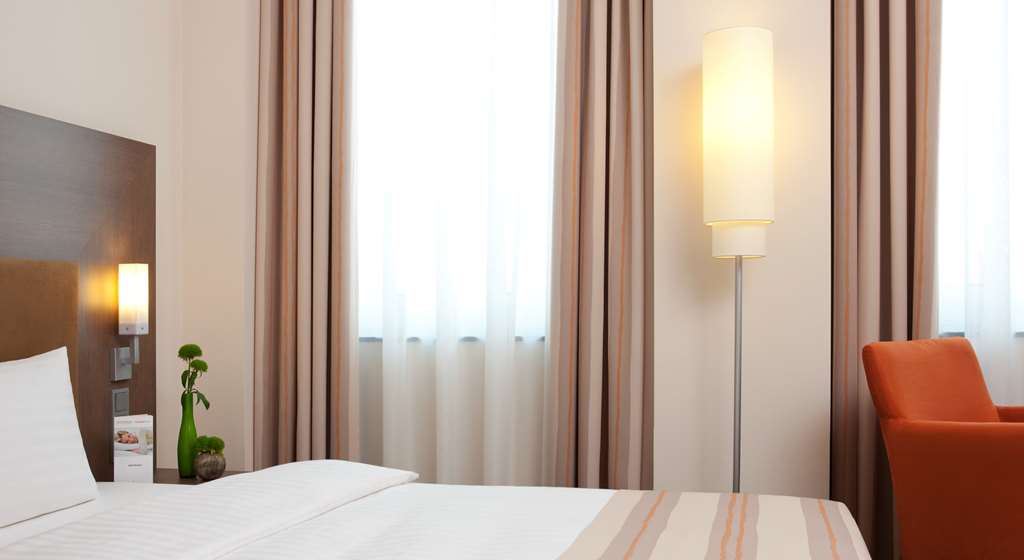 IntercityHotel, Germany - Guest Room