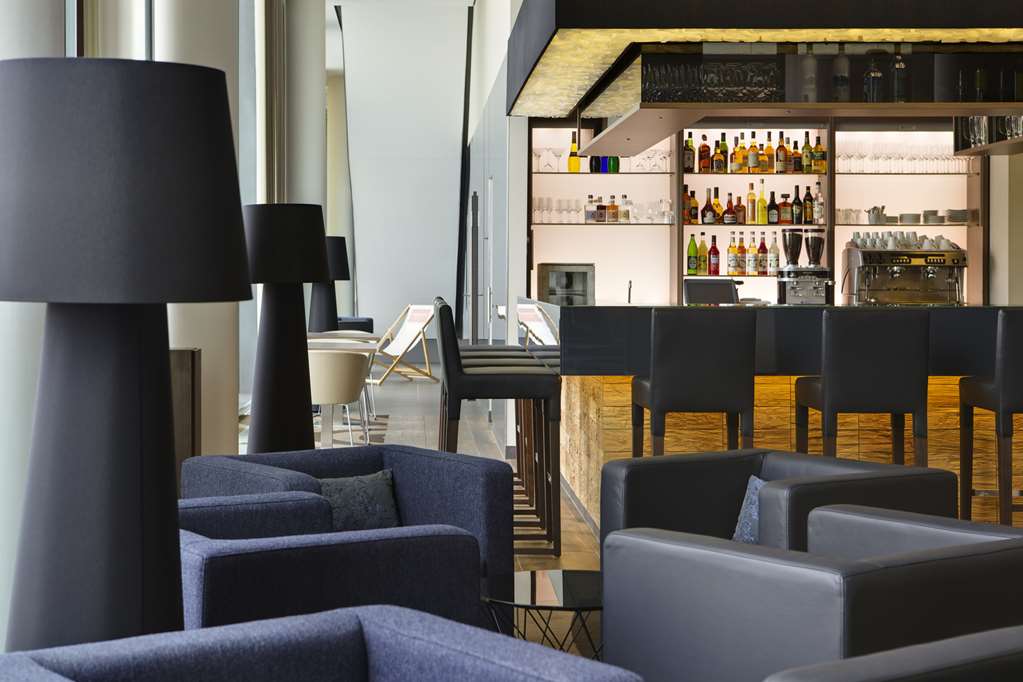 Steigenberger Hotel Bremen, Germany - Bar
