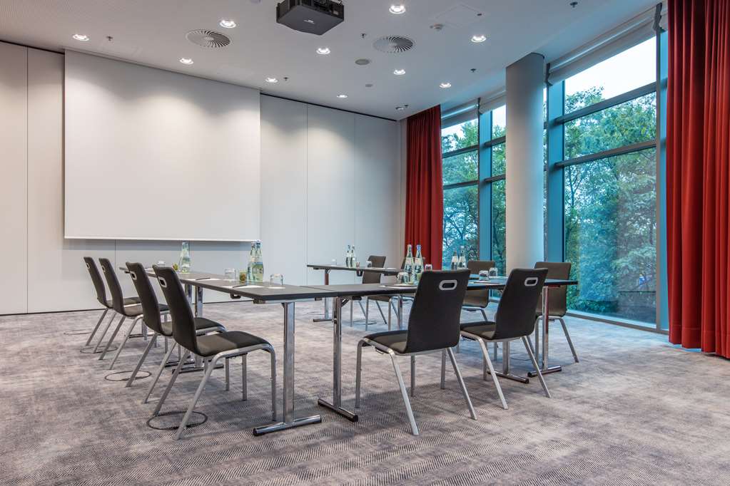Bull Bear meeting room with U-shape setup