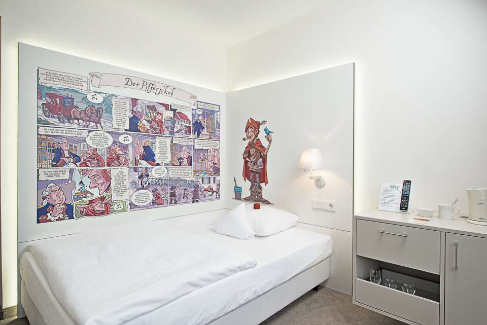 Guest room