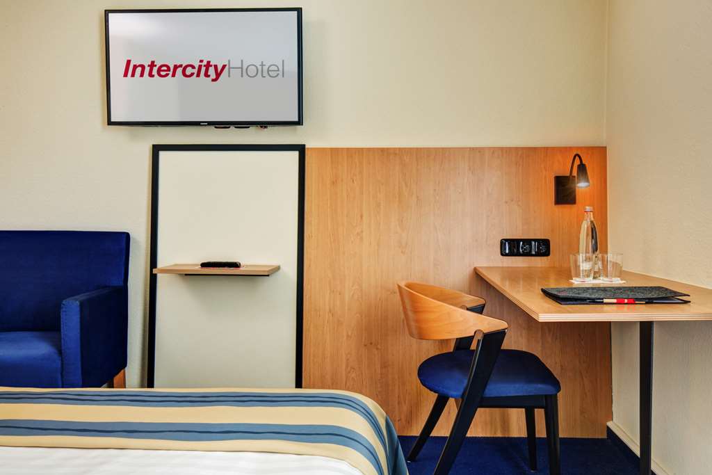 IntercityHotel Celle, Germany - Guest room detail