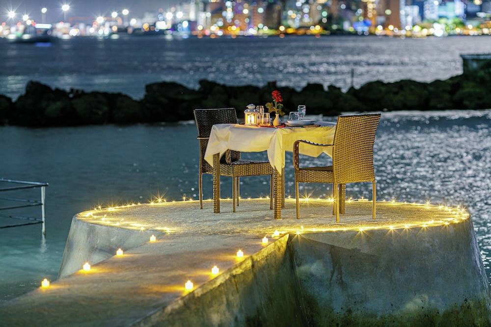 Couples dining