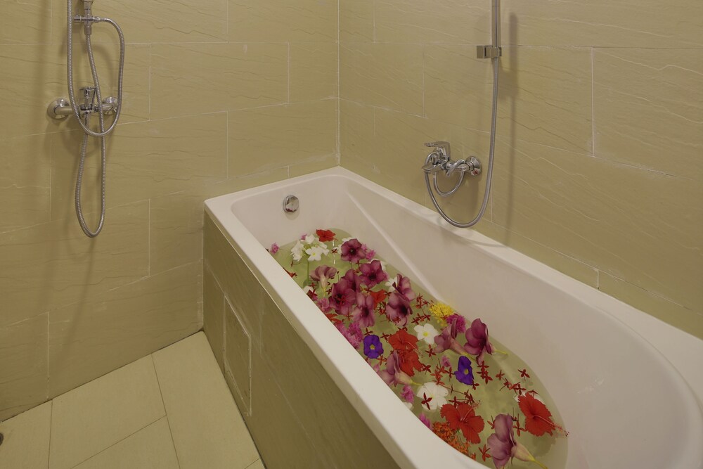 Jetted Tub
