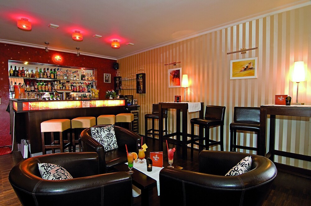 Hotel Lounge