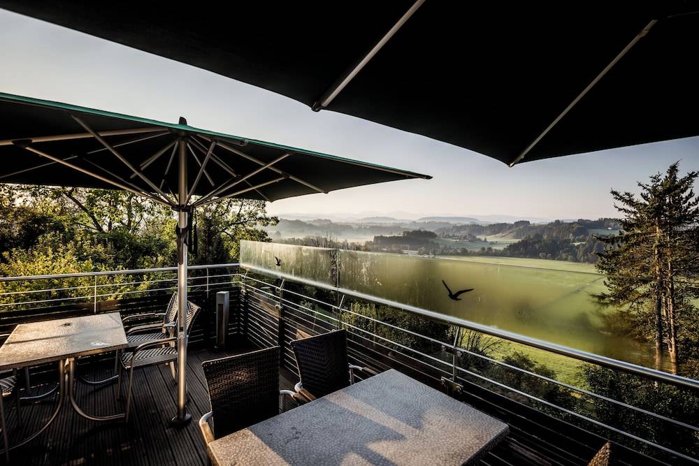 Sundeck