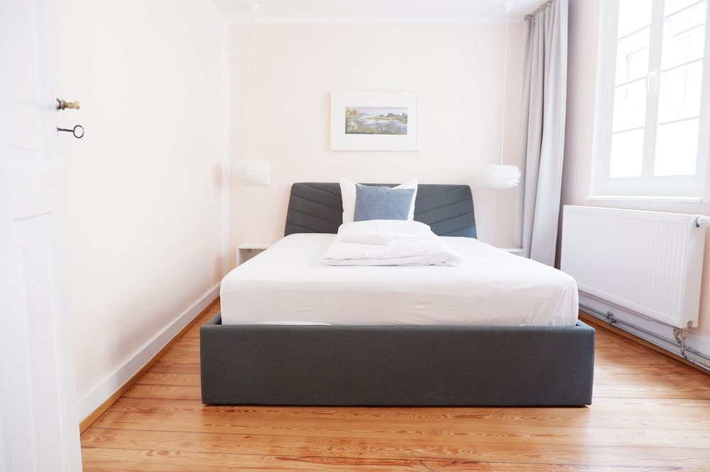 3 Zimmer Apartment mit 2 Bädern am Marktplatz