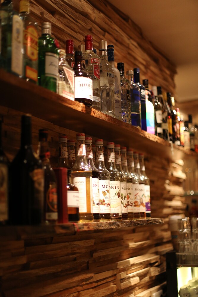 Hotel Bar