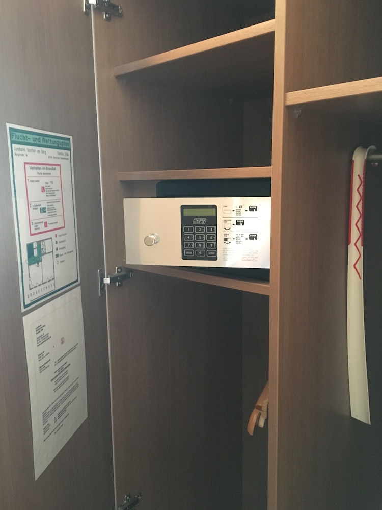 Room amenity