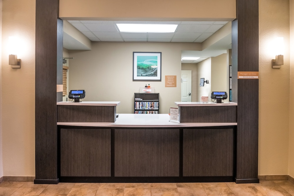 Candlewood Suites Paducah an IHG Hotel - photo 2