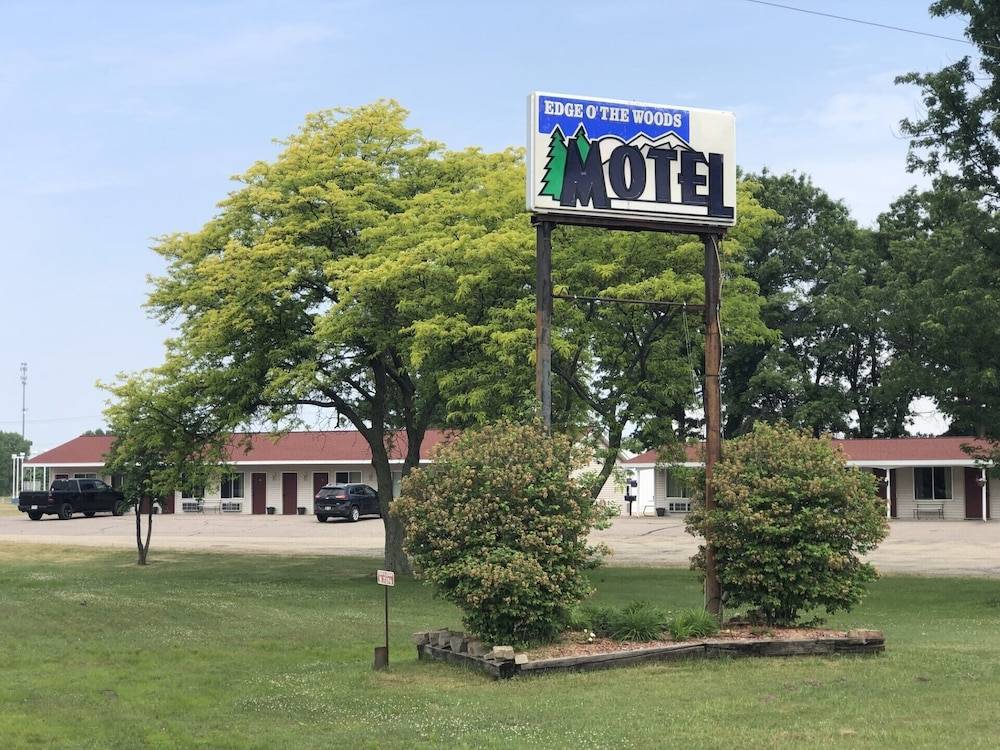 Edge Of The Woods Motel - featured photo